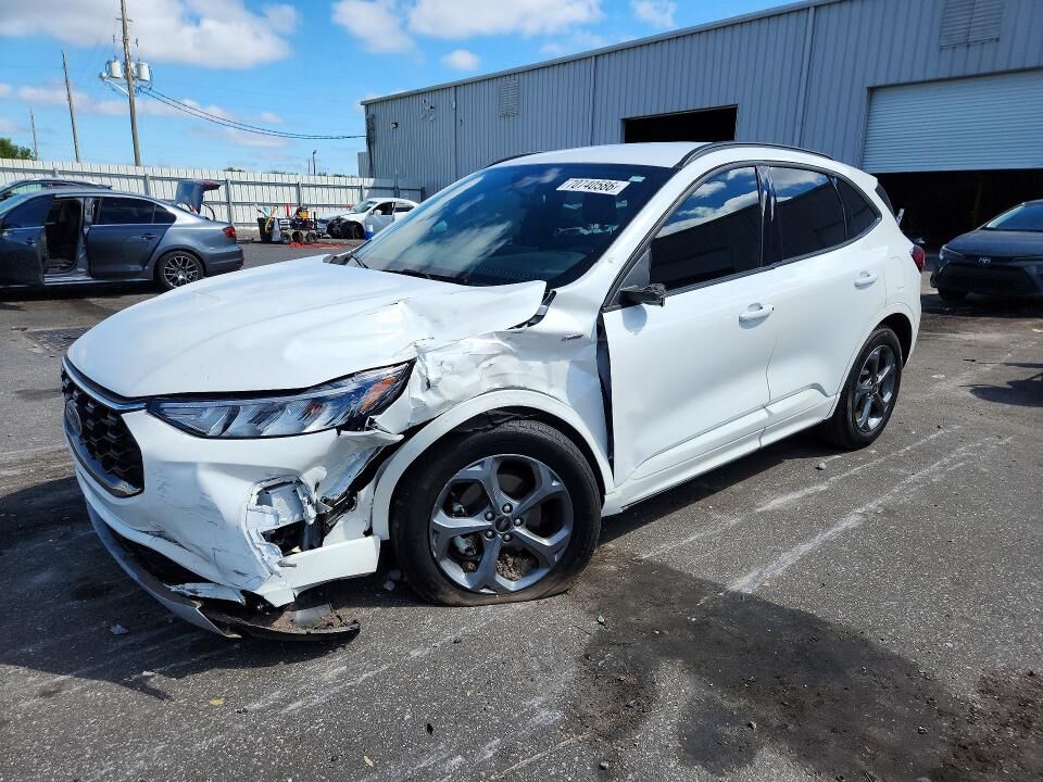 2024 FORD Escape