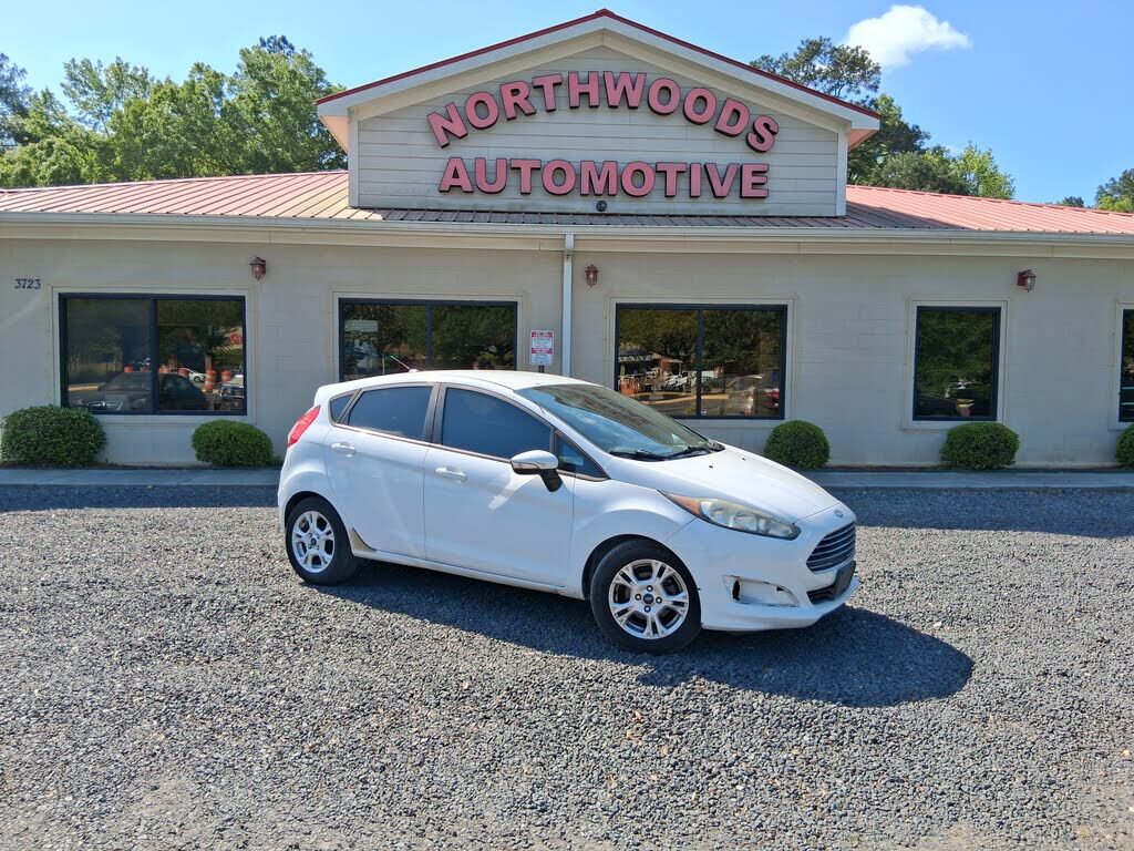 2015 FORD Fiesta
