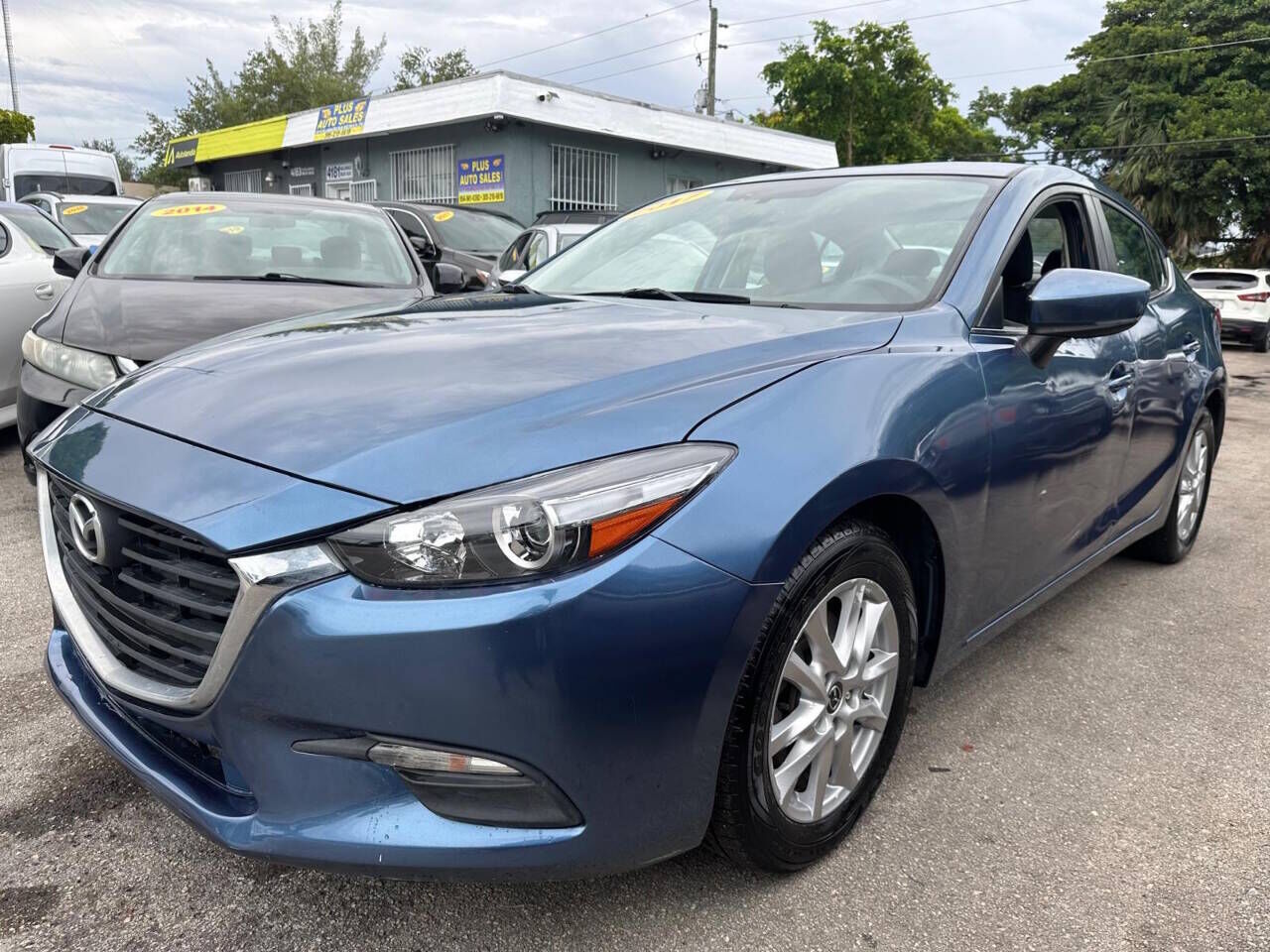 2017 MAZDA Mazda3