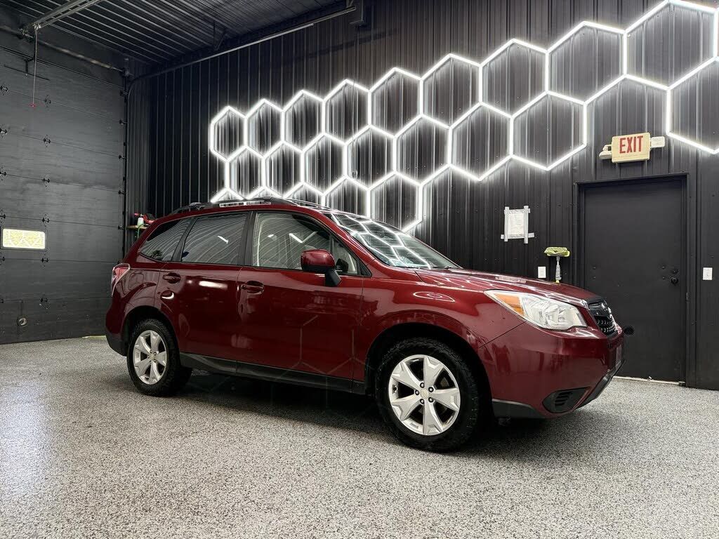 2015 SUBARU Forester