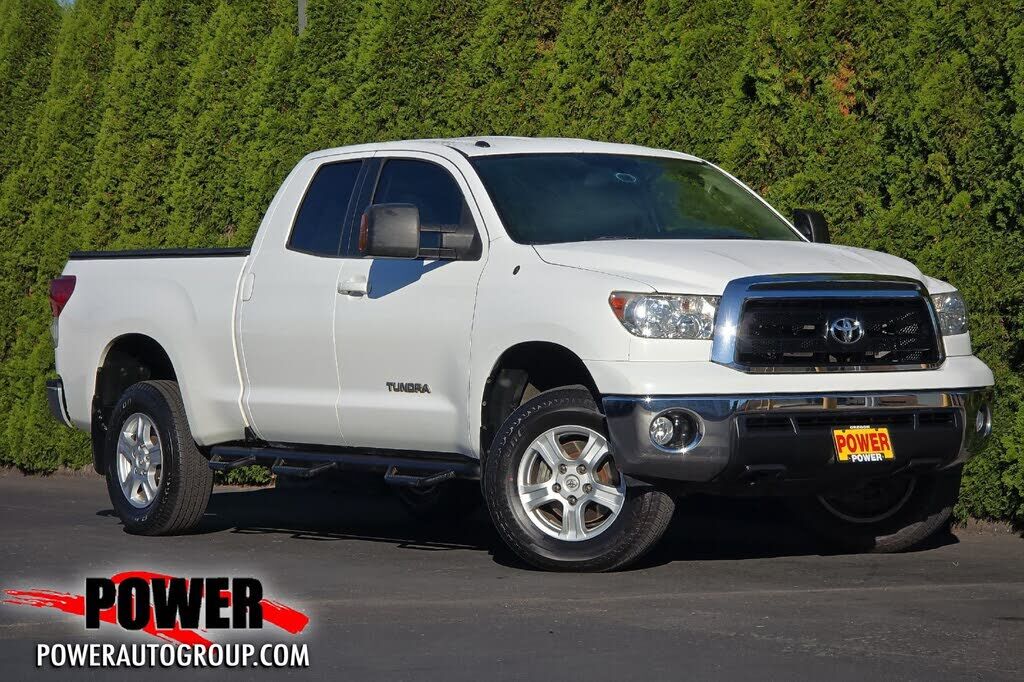 2013 TOYOTA Tundra