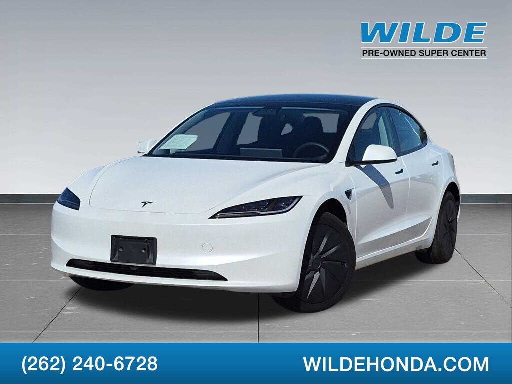 2025 TESLA Model 3