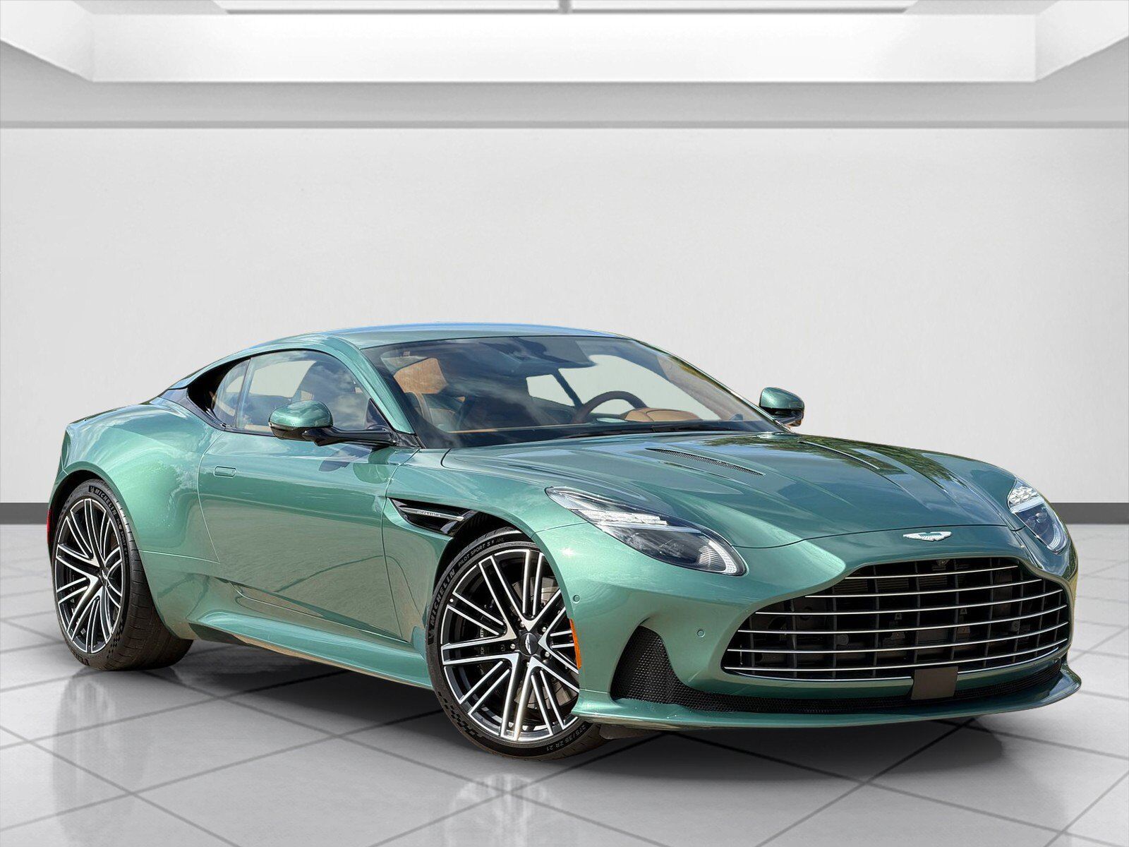 2024 ASTON MARTIN DB12