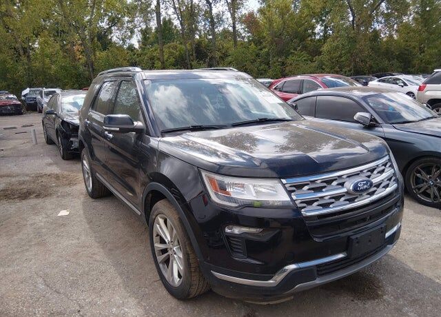 2018 FORD Explorer