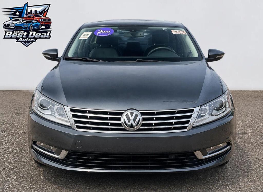 2013 VOLKSWAGEN Passat