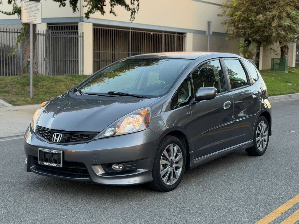 2013 HONDA Fit