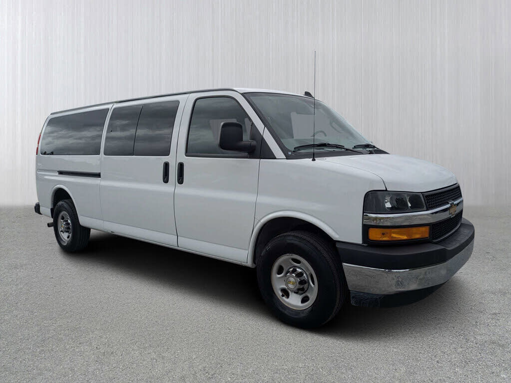2024 CHEVROLET Express