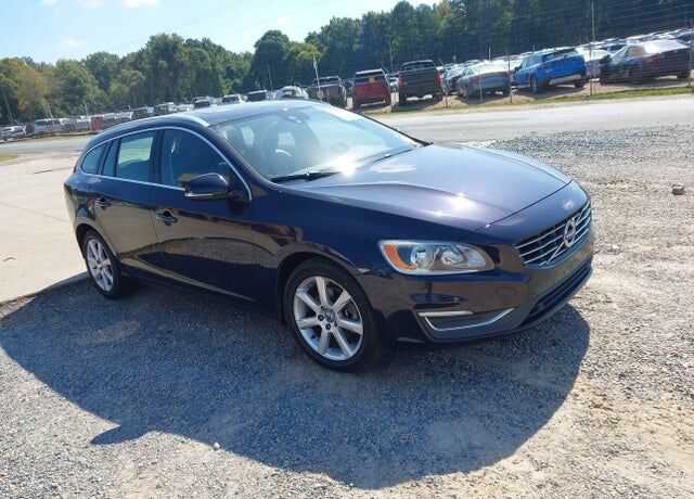 2016 VOLVO V60