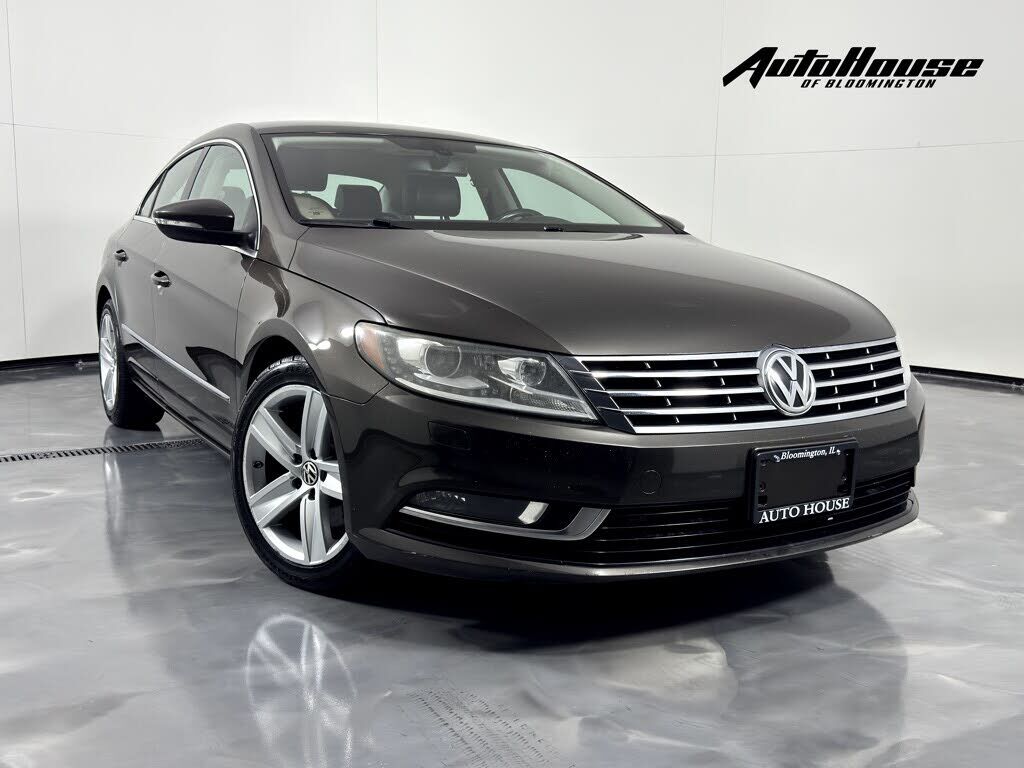 2013 VOLKSWAGEN Passat