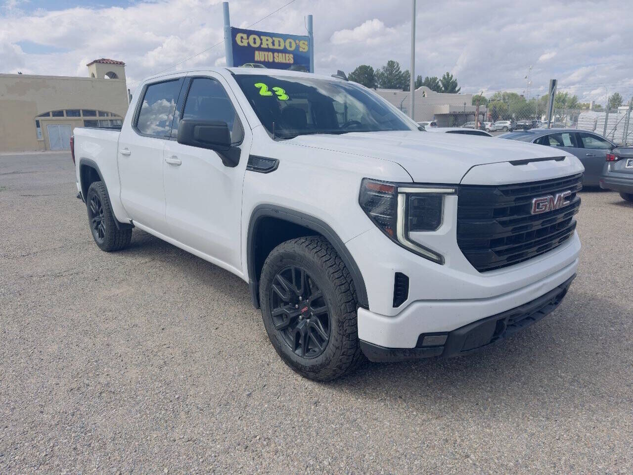 2023 GMC Sierra