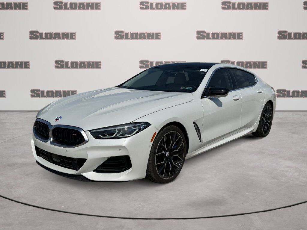 2023 BMW M8