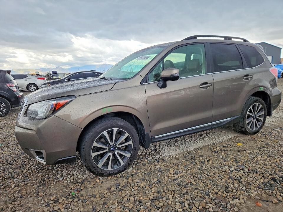 2017 SUBARU Forester