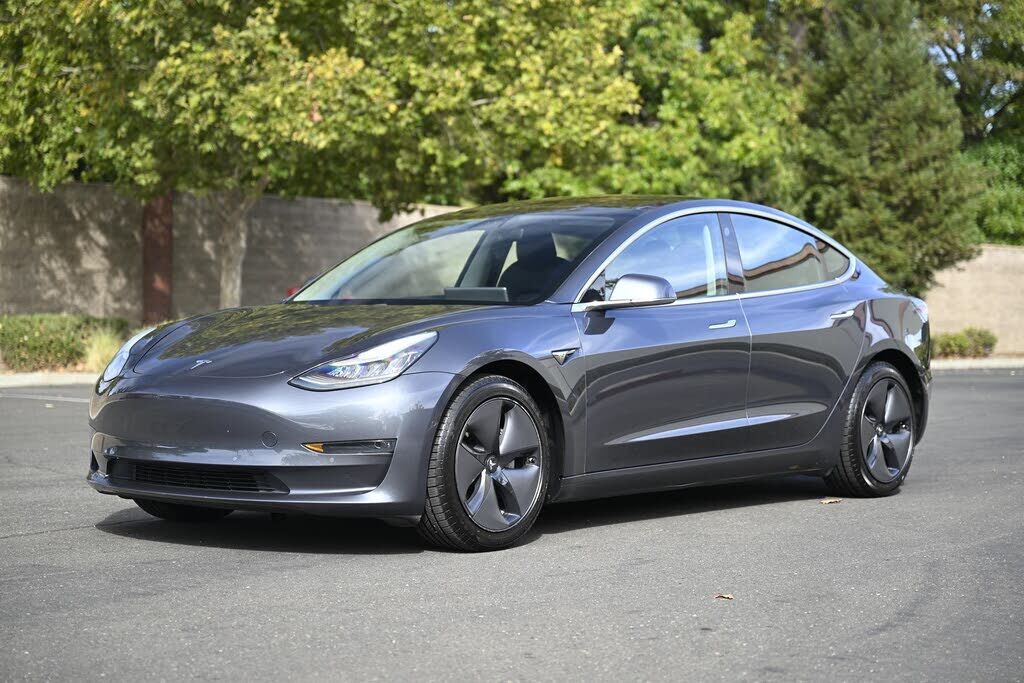 2019 TESLA Model 3
