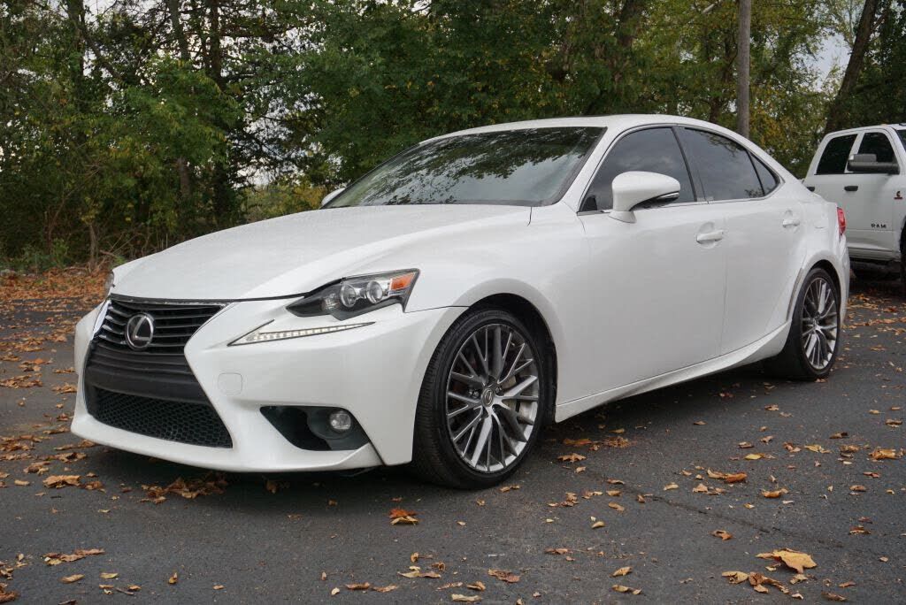2016 LEXUS IS
