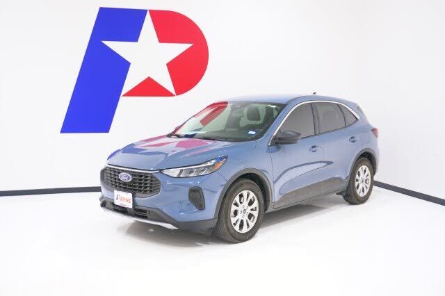 2024 FORD Escape