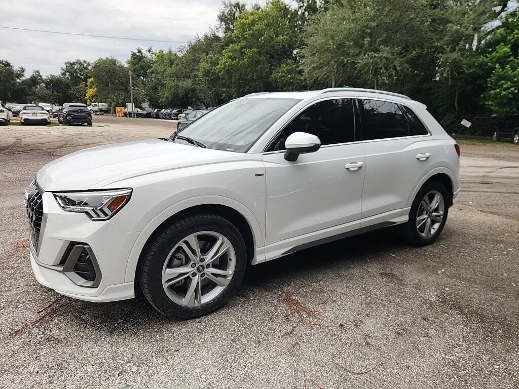 2022 AUDI Q3