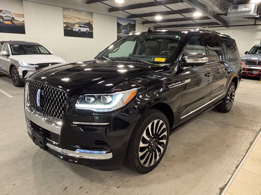 2023 LINCOLN Navigator L