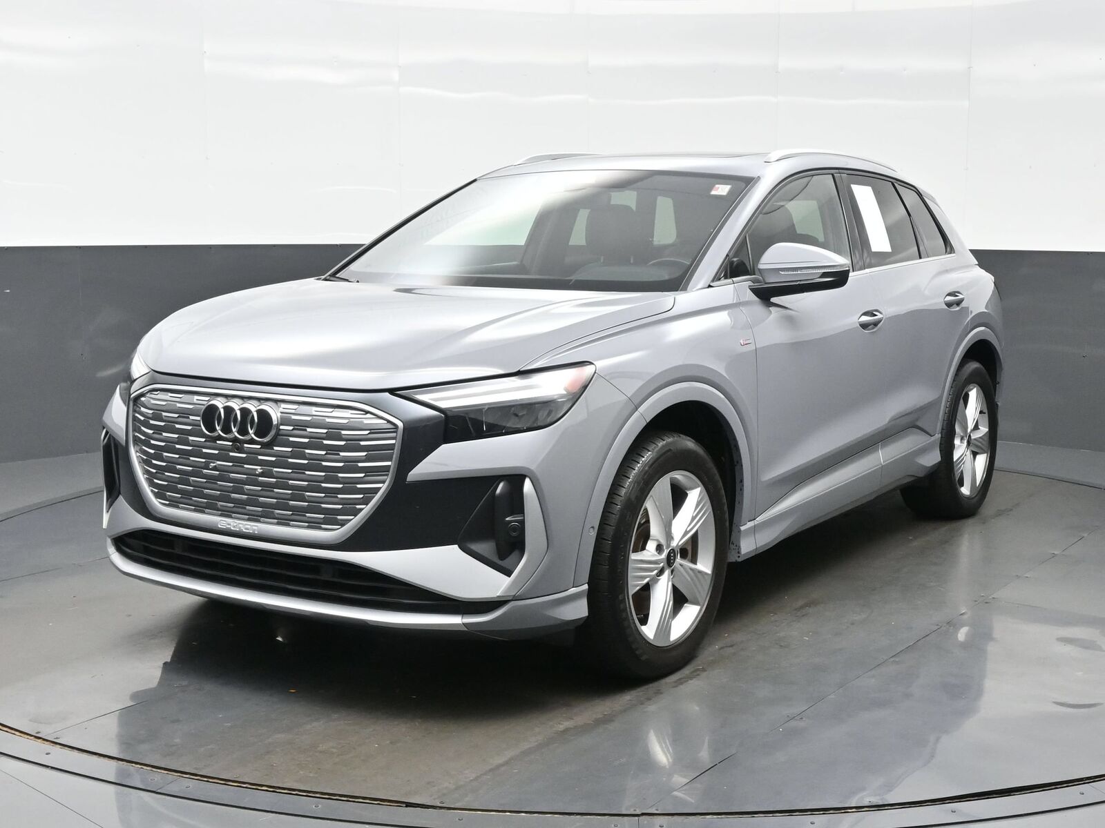2023 AUDI Q4
