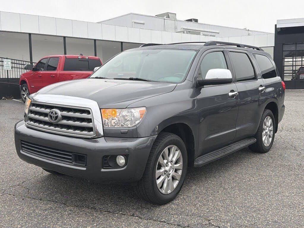 2014 TOYOTA Sequoia