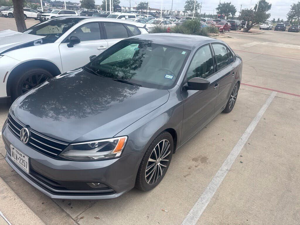 2016 VOLKSWAGEN Jetta