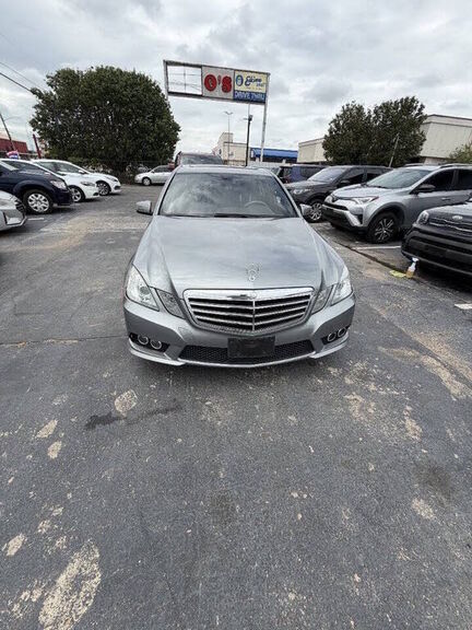 2010 MERCEDES-BENZ E-Class