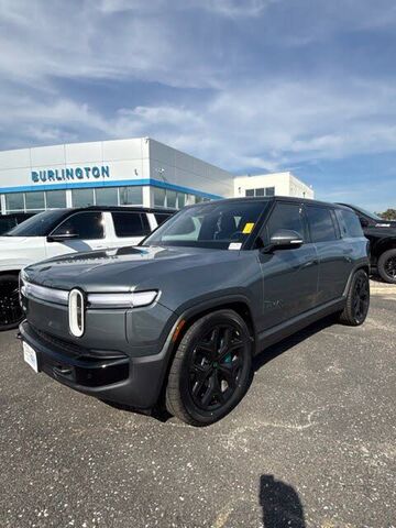 2026 RIVIAN R1S