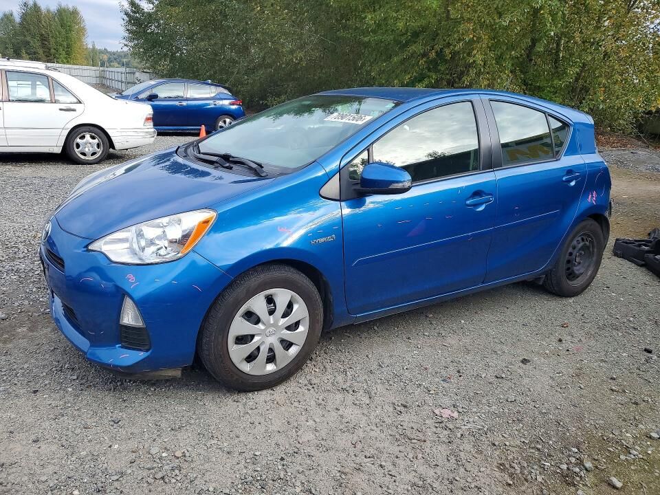 2014 TOYOTA Prius