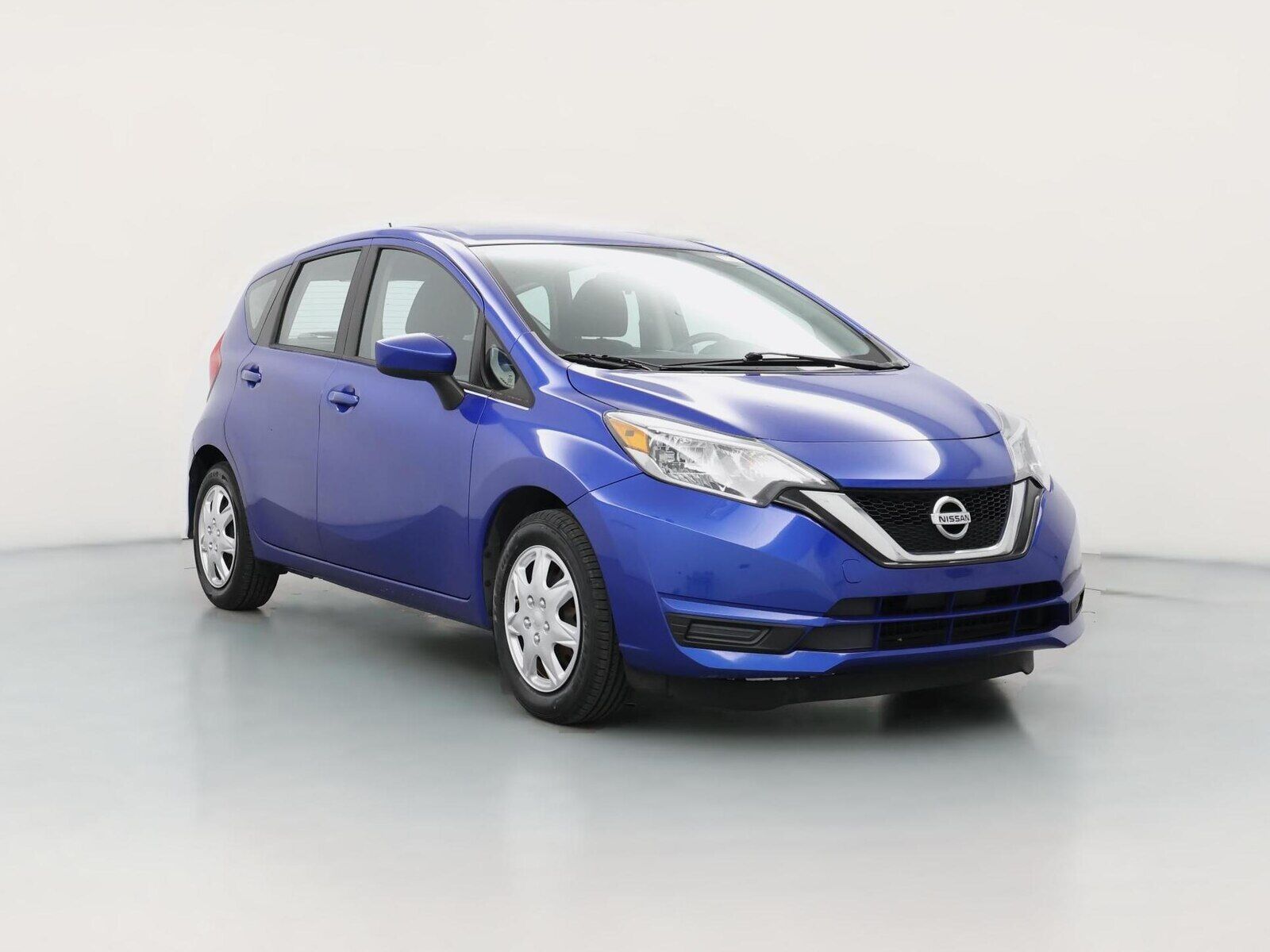 2017 NISSAN Versa