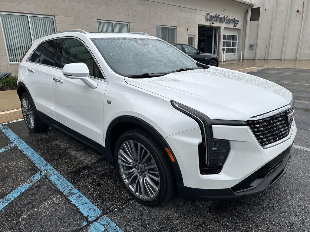 2024 CADILLAC XT4
