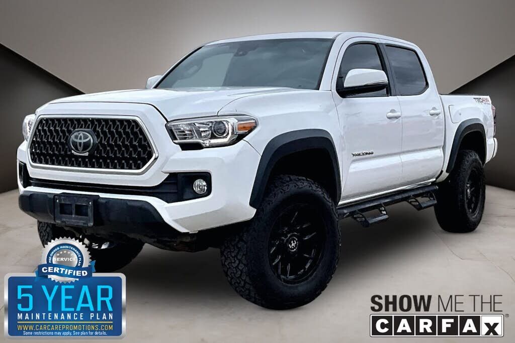 2019 TOYOTA Tacoma