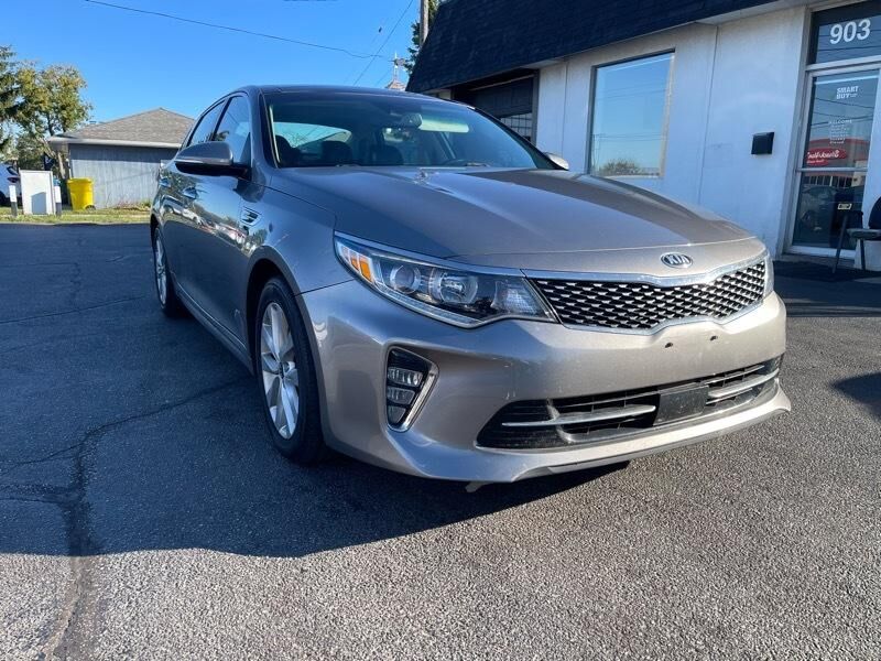 2018 KIA Optima