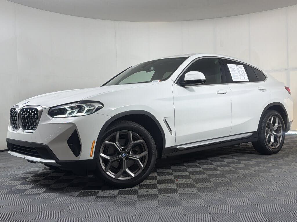 2022 BMW X4