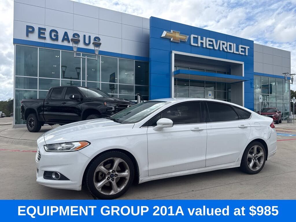 2015 FORD Fusion