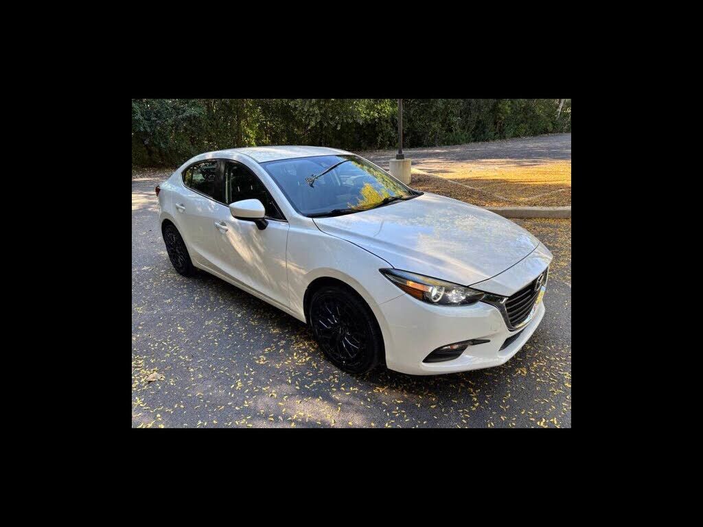 2017 MAZDA Mazda3