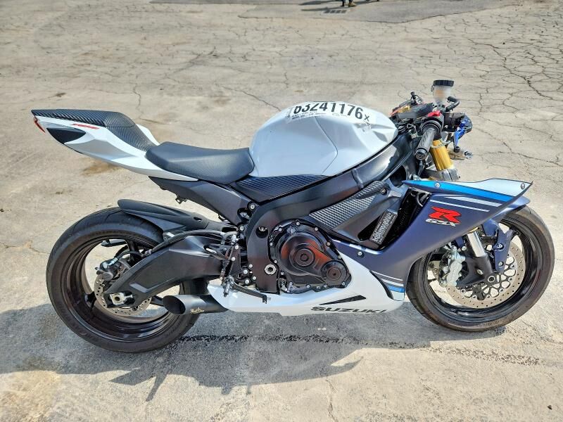 2023 SUZUKI GSX-R750