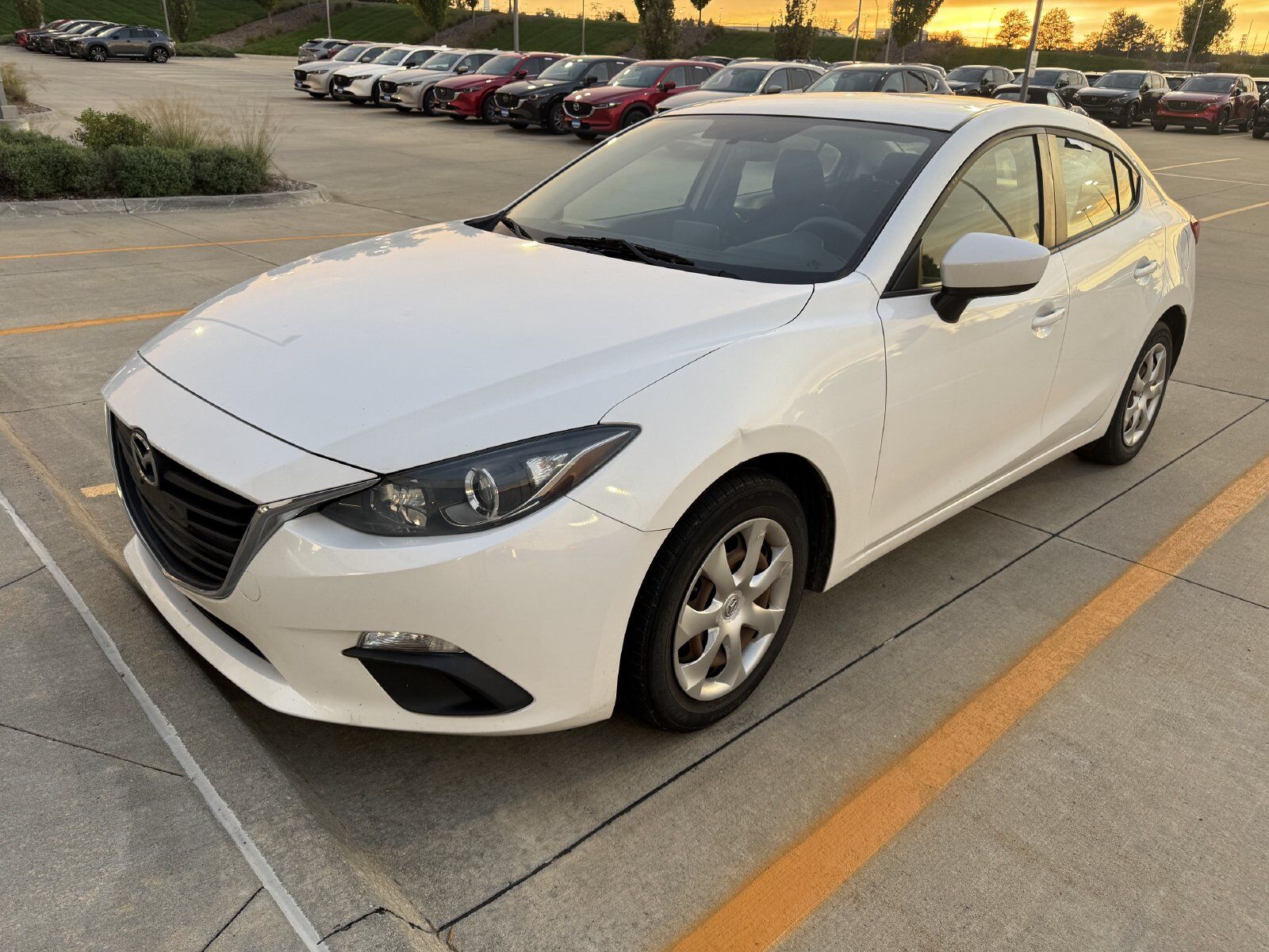 2016 MAZDA Mazda3