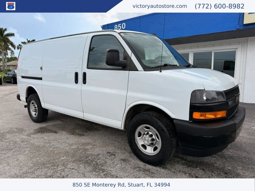 2020 CHEVROLET Express
