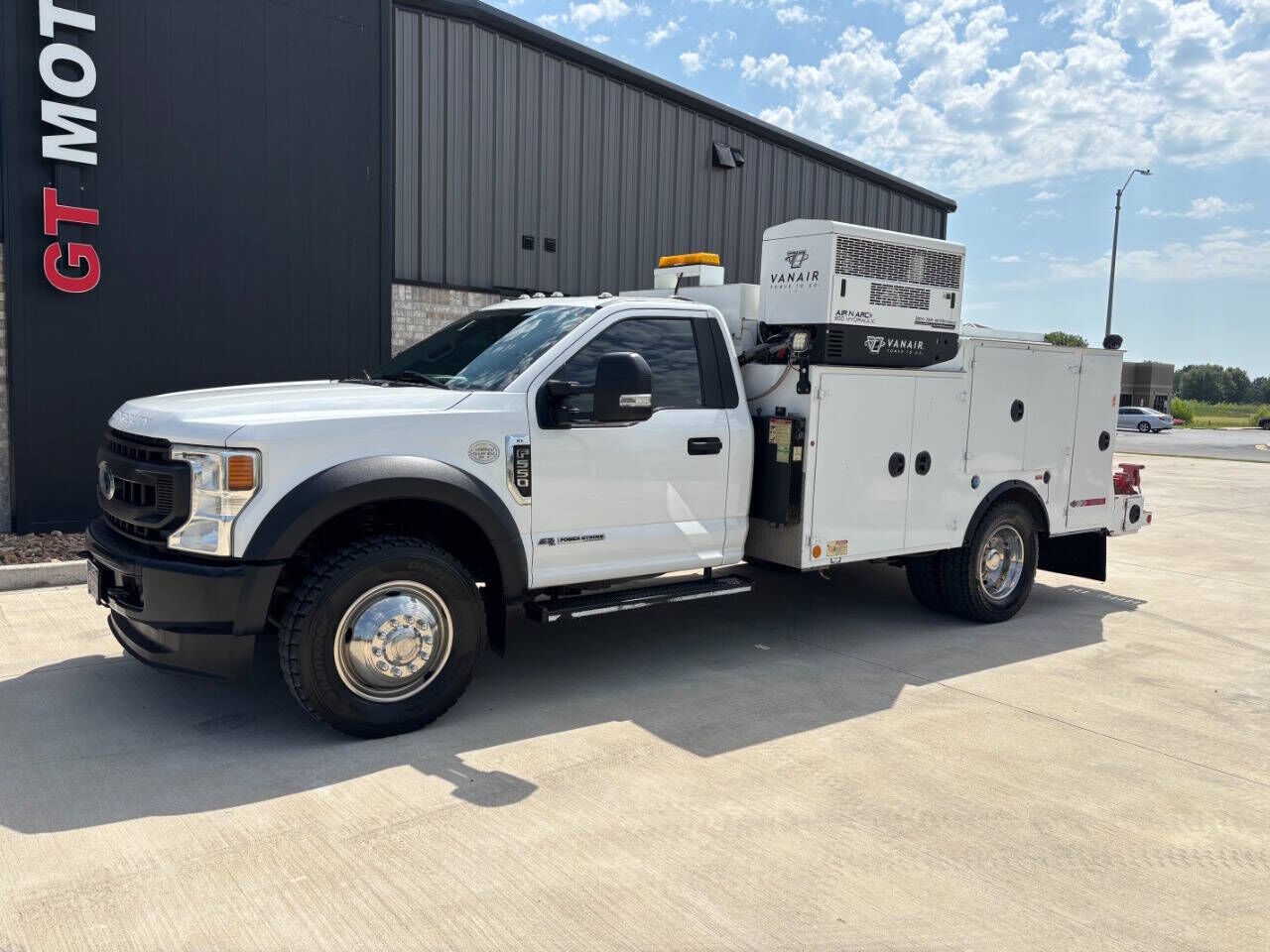 2020 FORD F-550