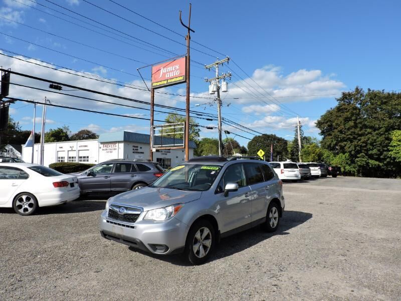 2015 SUBARU Forester