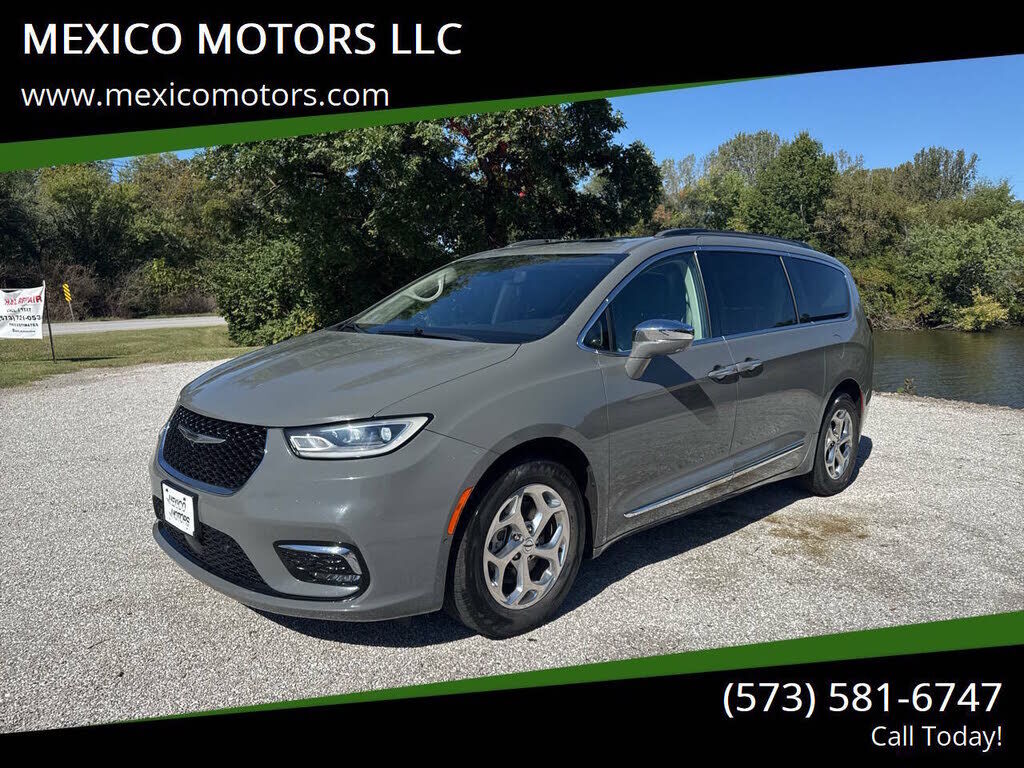 2022 CHRYSLER Pacifica