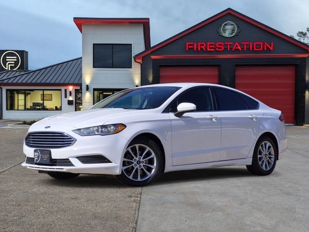 2017 FORD Fusion