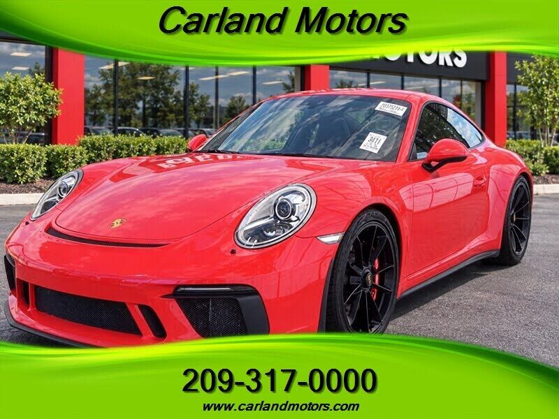 2018 PORSCHE 911