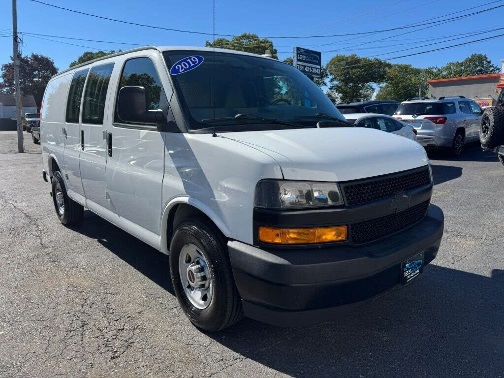 2019 GMC Savana