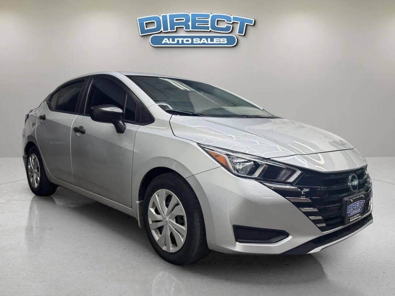 2023 NISSAN Versa