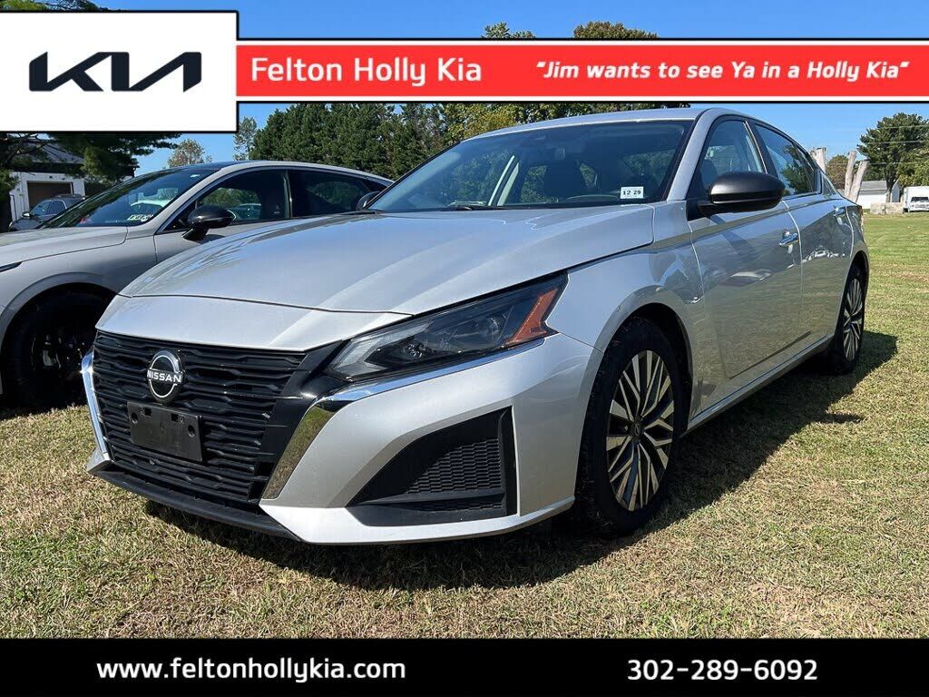 2024 NISSAN Altima
