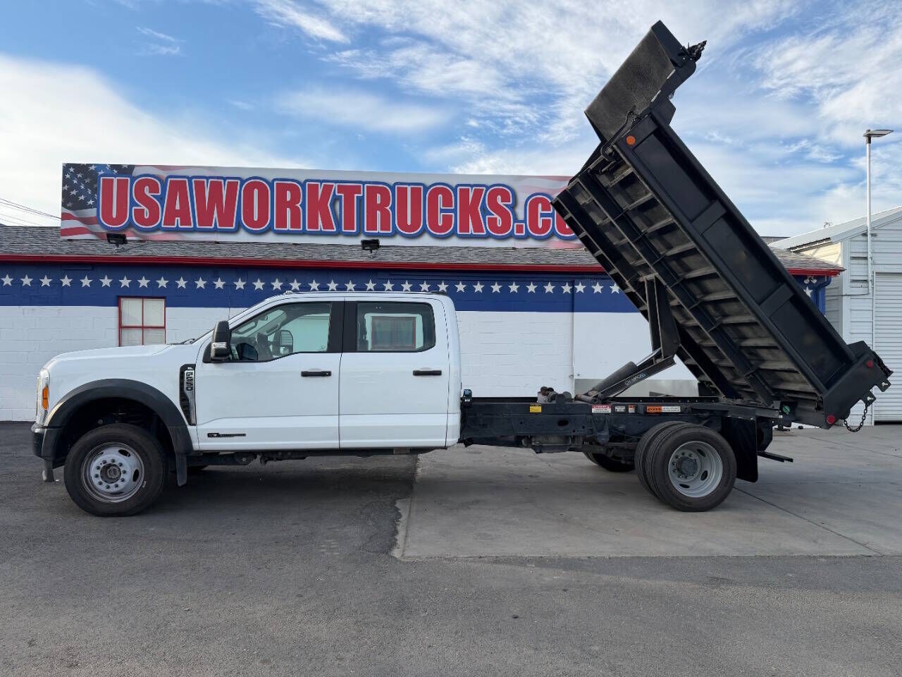 2023 FORD F-550