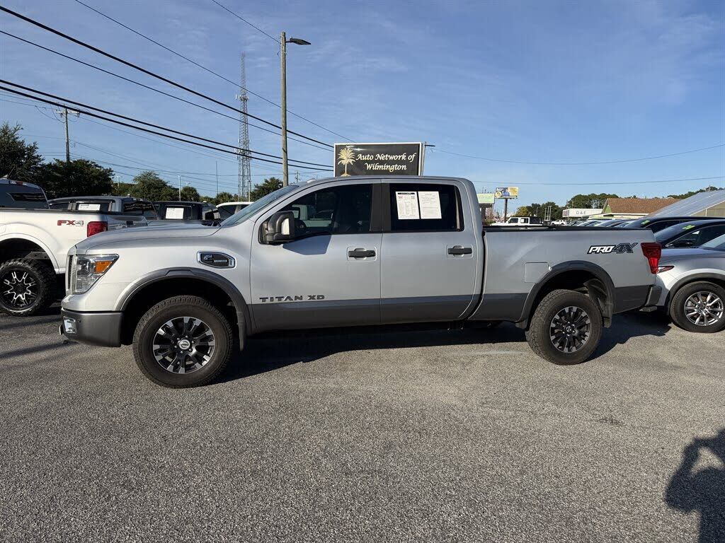 2019 NISSAN Titan