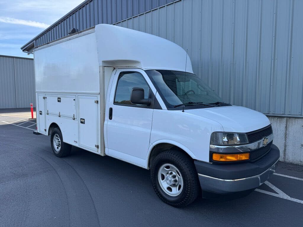2019 CHEVROLET Express