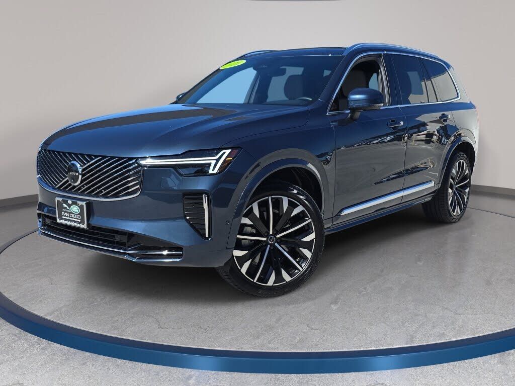 2026 VOLVO XC90