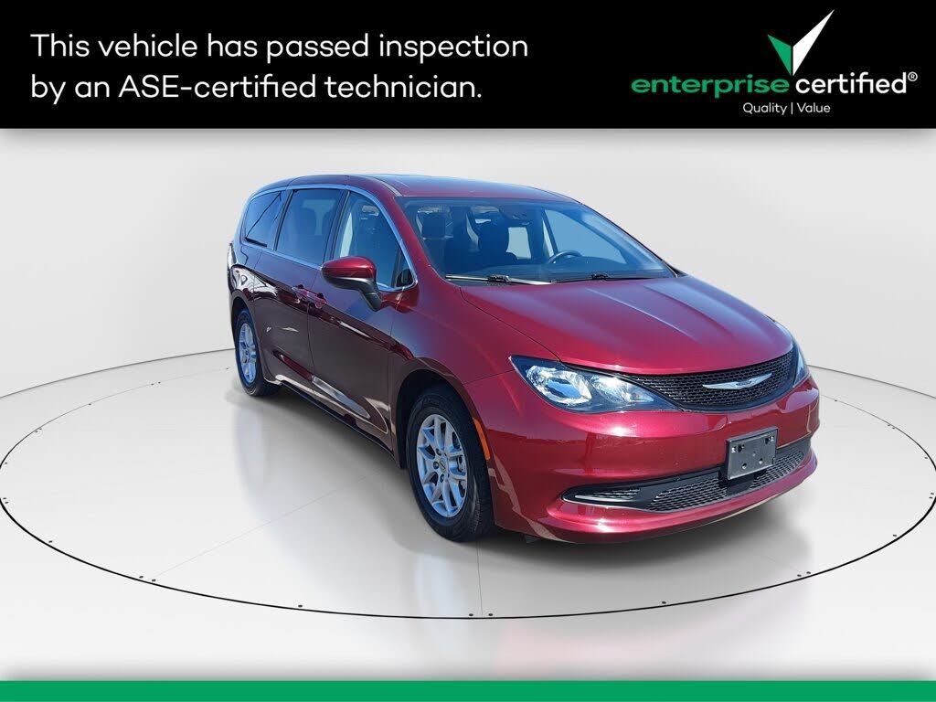 2023 CHRYSLER Voyager